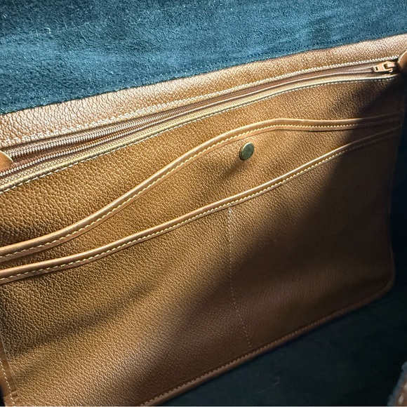 Vintage 1980-1990s Dooney & Bourke oversized shoulder bag. - Picture 14 of 15